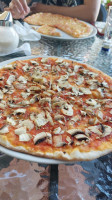 Pizzeria Kapri food