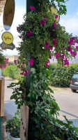 Vjetar Bistro outside