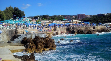 Rocky Beach outside