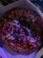 Zhivaya Pizza food