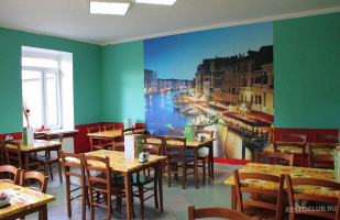 Piponi Pizza inside