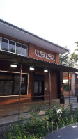 Medeya outside