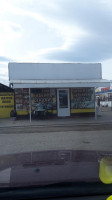 Khot-dog Chebureki Pirozhki outside