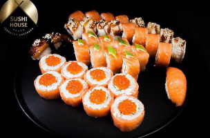 Delivery Sushi House food