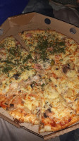 Mir Pizzy food