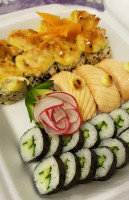 Sushi Club food