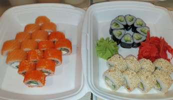 Sushi Wok food