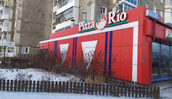 Pitstsa Rio outside