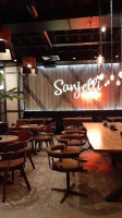 Sanjelli inside