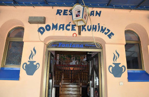 Restoran Fontana outside