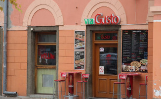 Via Gusto Pizza, No.4 outside