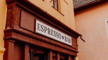 Espresso Pp outside