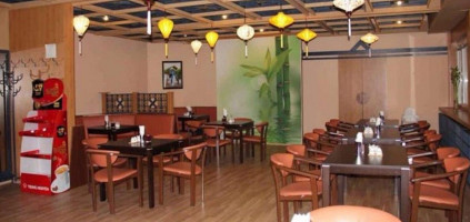 Bamboo Vietnamese Cuisine inside