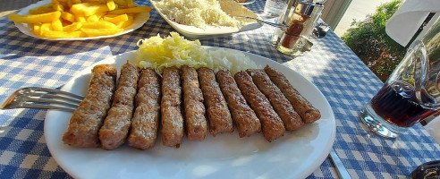 Kafana „bečejac“ food