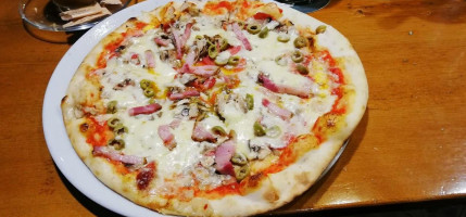 Pizzeria Pri Kameni food