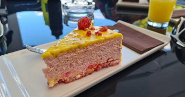 Konna Ice Cream Cakes Kreativna Slasčičarna D.o.o. food