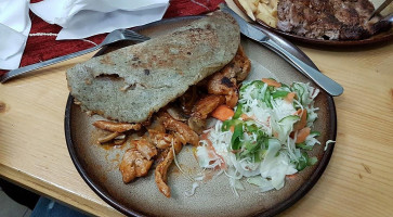 Taverna Montis food