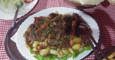 Lisinski Raj Restoran Sa Prenoćištem food