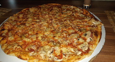 Picerija I Poslastičarnica Martina food