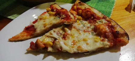 Pizza Timas food