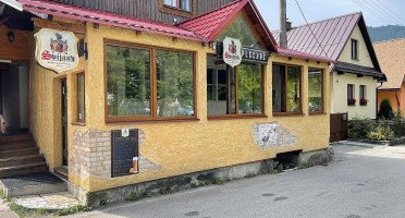 Plecháč outside