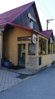 Plecháč outside