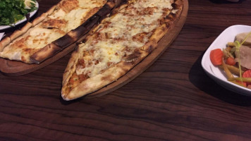 Ali Batmaz Taş Fırın Kebap Ve Lahmacun food